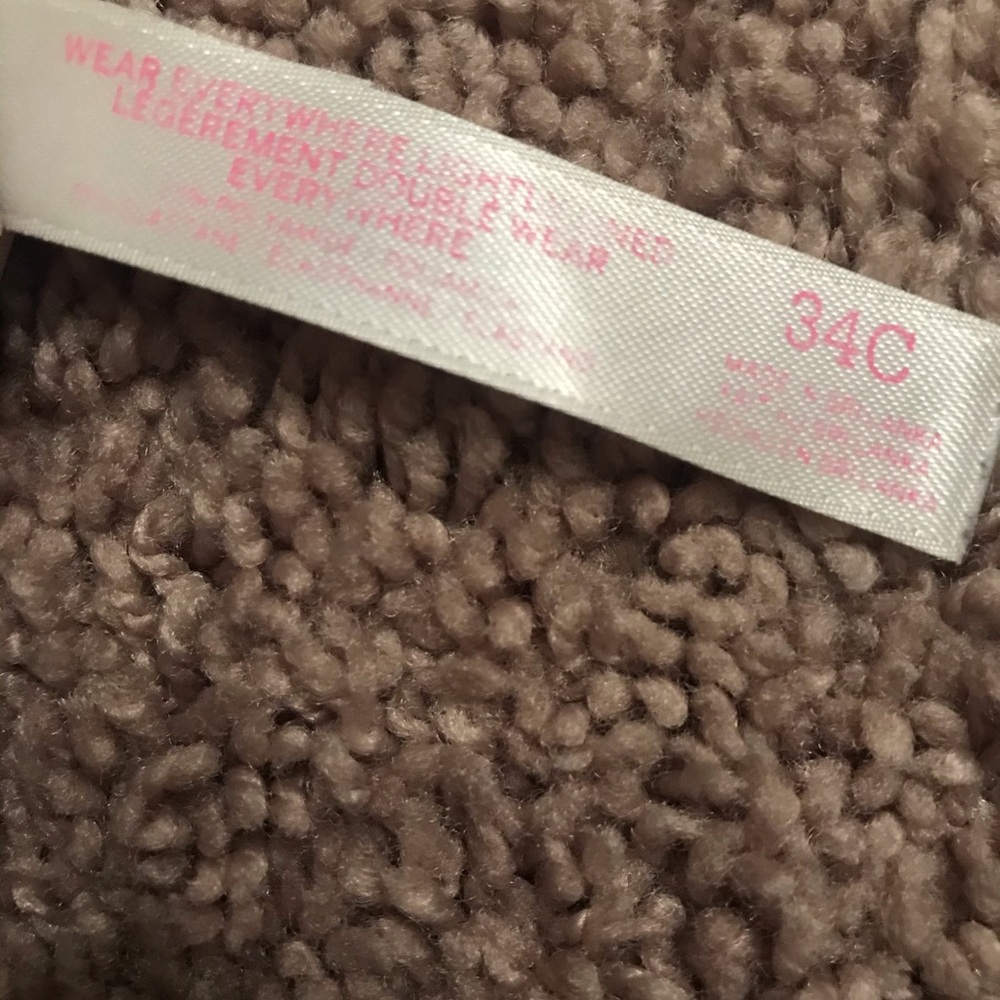 SALE🥳Bras! - Picture 4 of 4